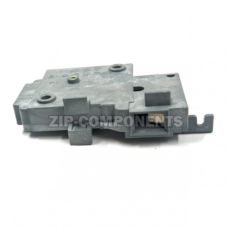 Замок люка Indesit C00085610