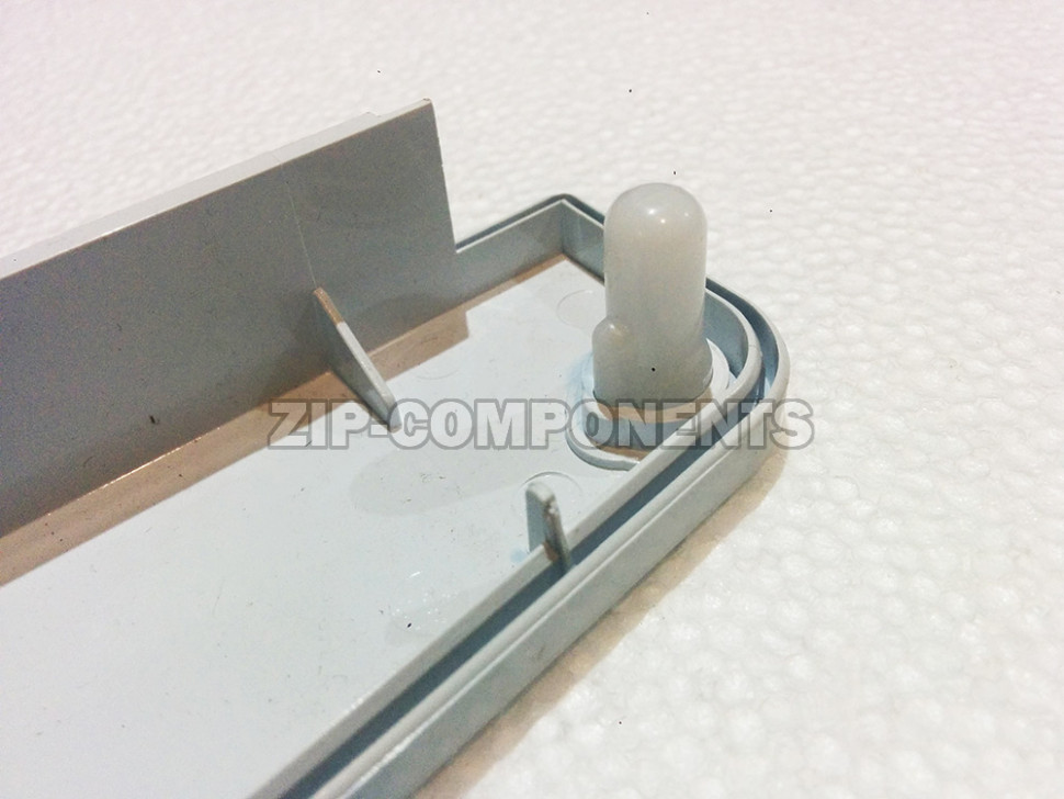 Накладка двери холодильника Атлант 331603306001