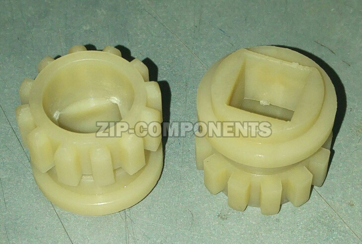 Втулка шнека для мясорубок и кухонных комбайнов BOSCH - SIEMENS 753348 ПЛАСТИК