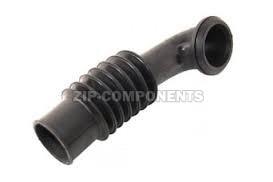 Патрубок от порошкоприемника к баку Indesit C00103656